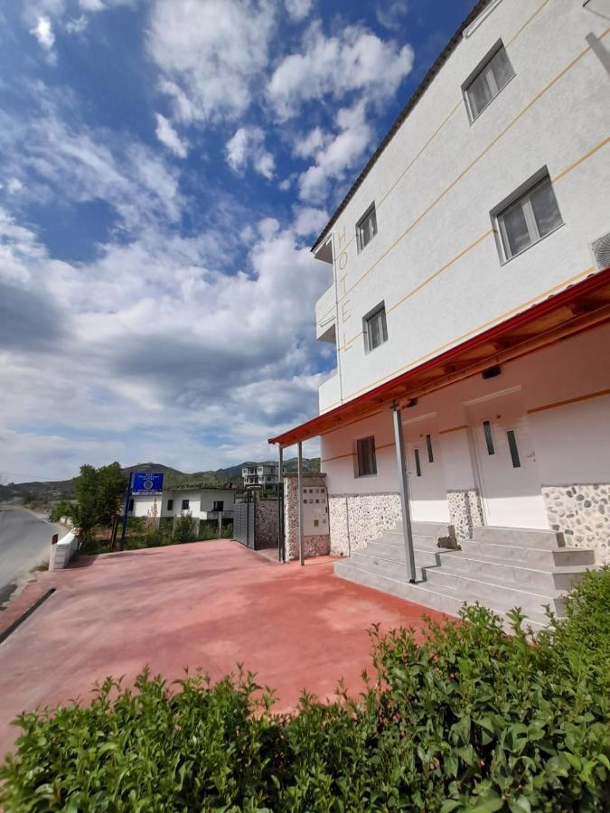 Hotel Apostoli Përmet Extérieur photo