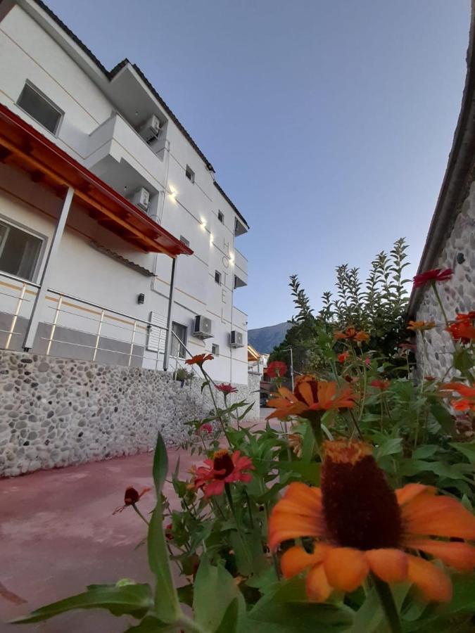 Hotel Apostoli Përmet Extérieur photo